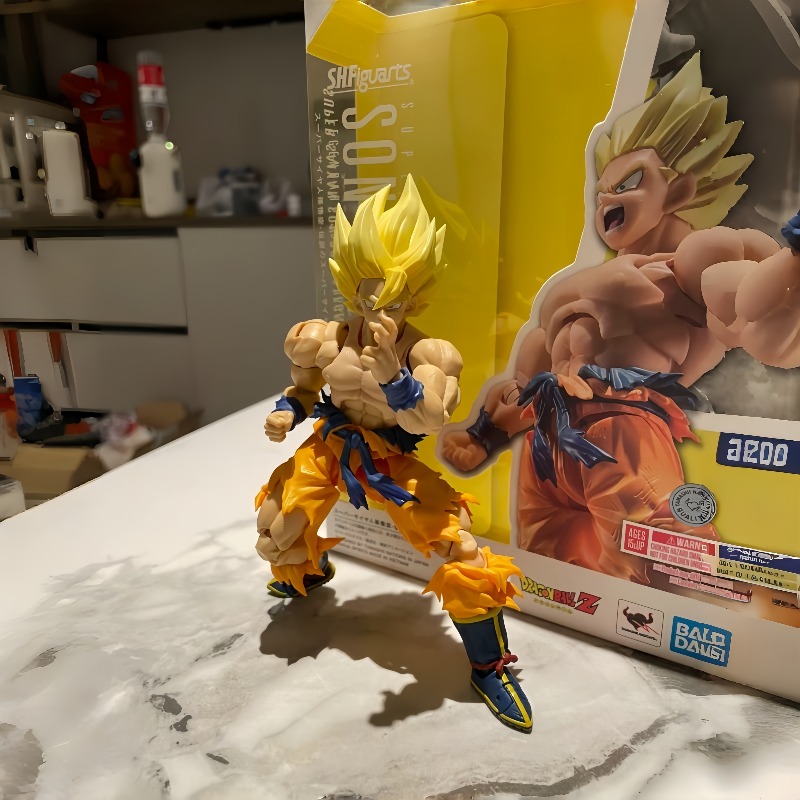 Figura de acción articulada or - Model Kit Vegeta reseña y precio